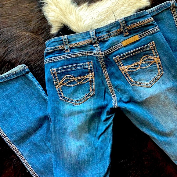 Cowgirl Tuff Denim - Cowgirl tuff Boot cut jeans